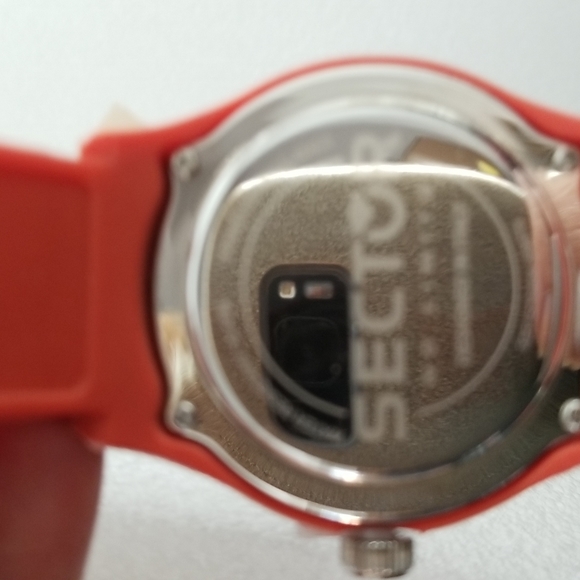Sector men watch. Rubber band in red. New with tag and original box. - Picture 3 of 3